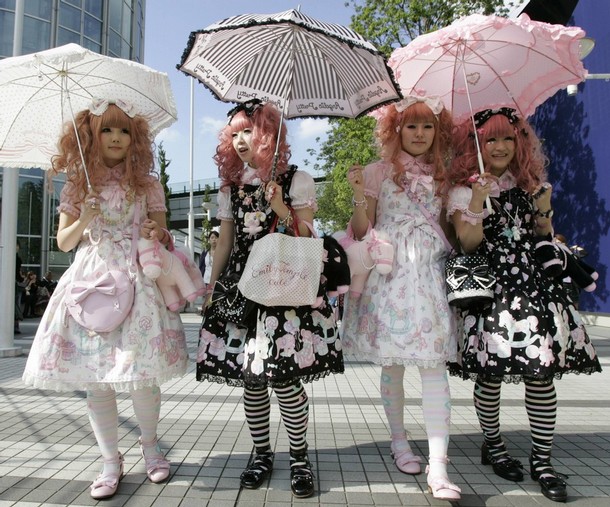 Lolita-fashion